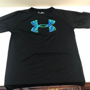 Boys under armor size youth medium shirt